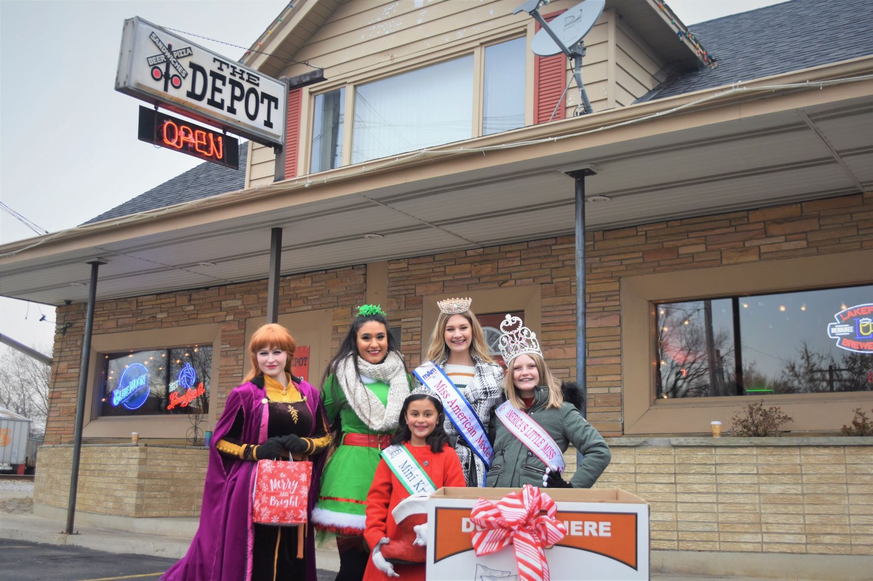 Food drive at the Depot
